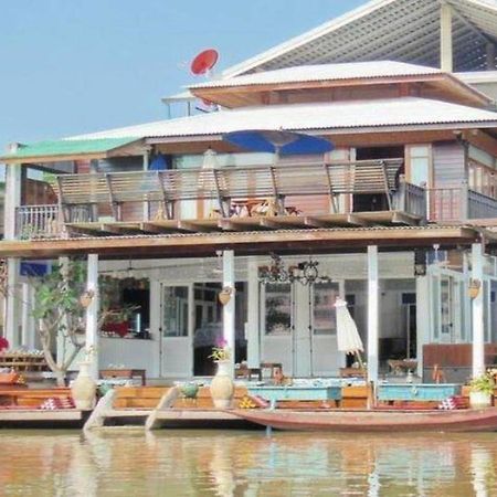 At Casa Guesthouse Amphawa Εξωτερικό φωτογραφία