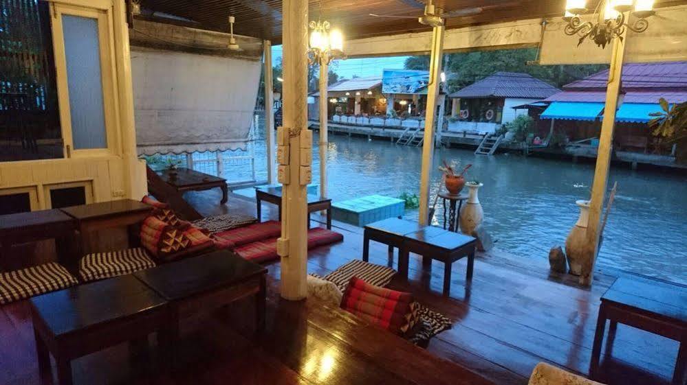 At Casa Guesthouse Amphawa Εξωτερικό φωτογραφία